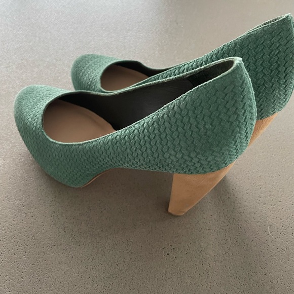 Loeffler Randall Ester Heels - Picture 2 of 4